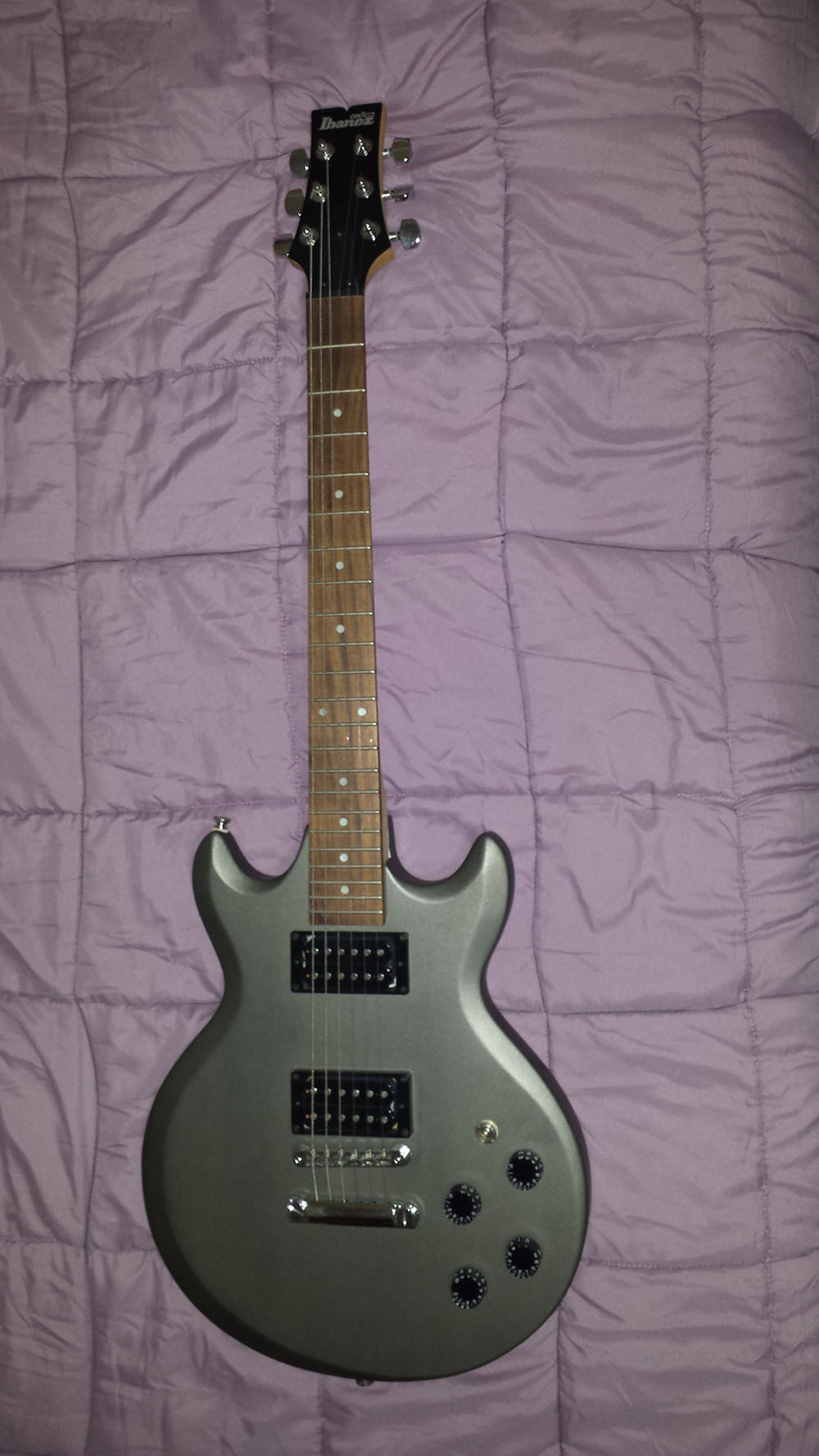 Guitarra Ibanez 4 Botones (gris) 1000x (2)